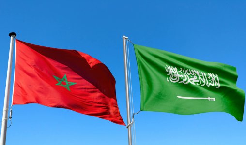 المغرب يجدد تضامنه مع السعودية ويحذر من تداعيات التصعيد الحوثي على أمن الملاحة